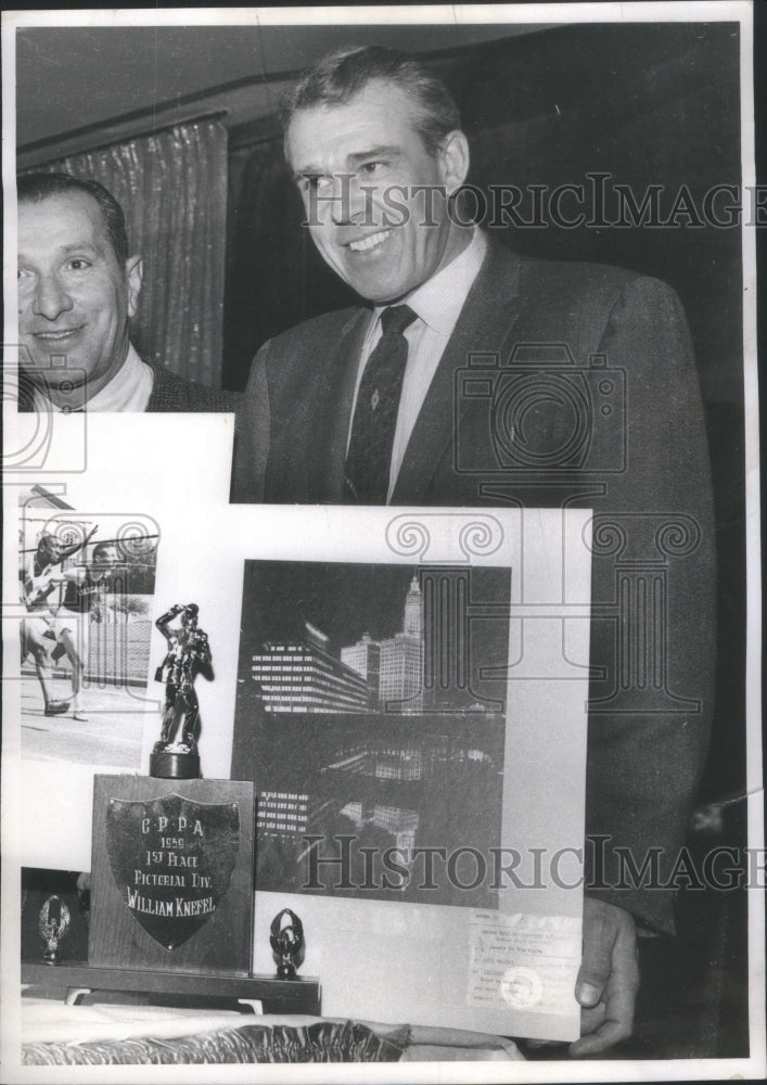 1960 Press Photo Bill Kenfel Jewels in the night Chicago- RSA59719 - Historic Images