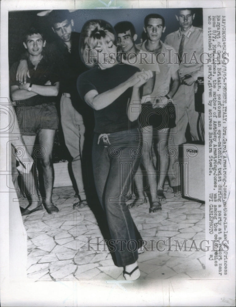 1965, Carol Armstrong-Jones does The Twist in Rome- RSA60553 - Historic Images