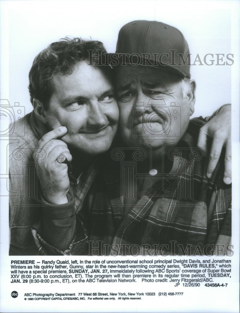 1990 Actor Randy Quaid and Jonathan Winters in &quot;Davis Rules&quot; - Historic Images