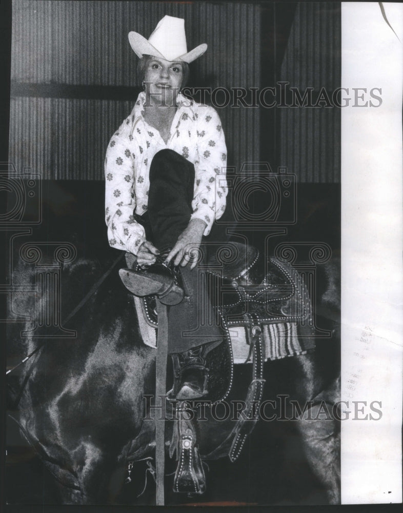 1973 World Book Encyclopedia Art Director Peggy Birklund-Historic Images