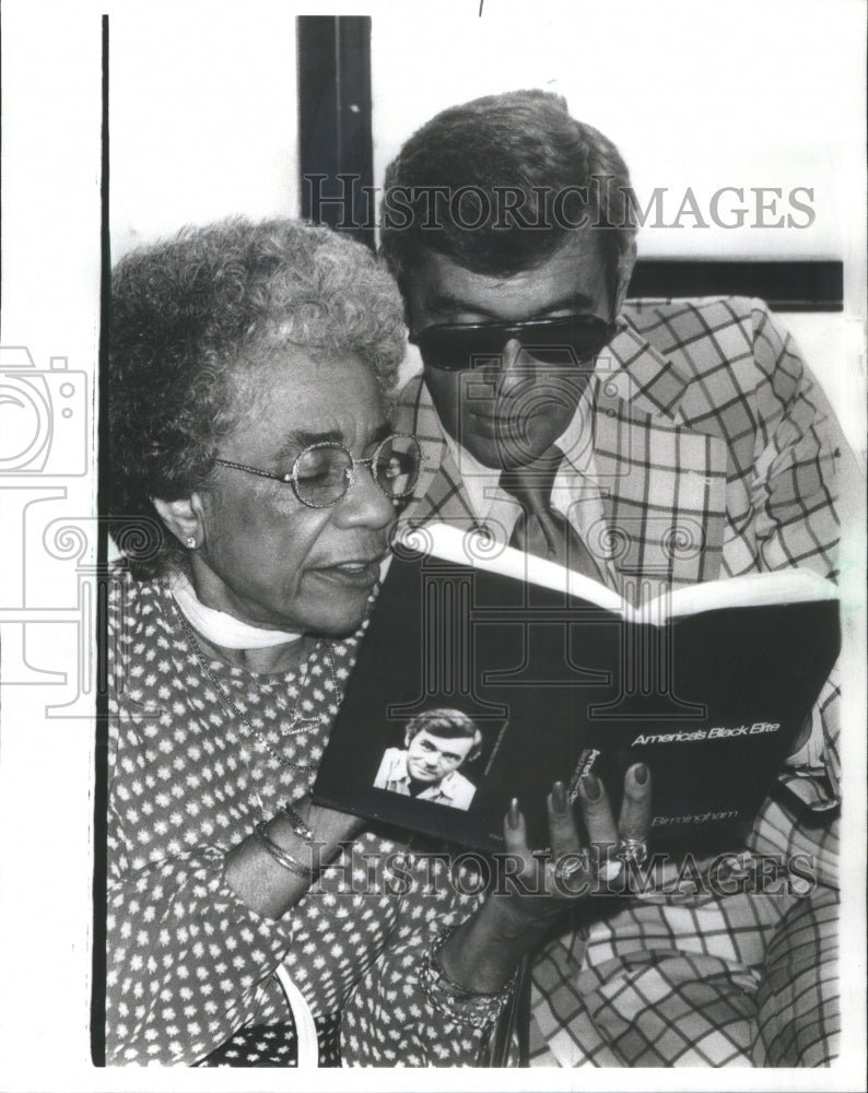 1977 Virginia Morgan & Stephen Birmingham - Historic Images