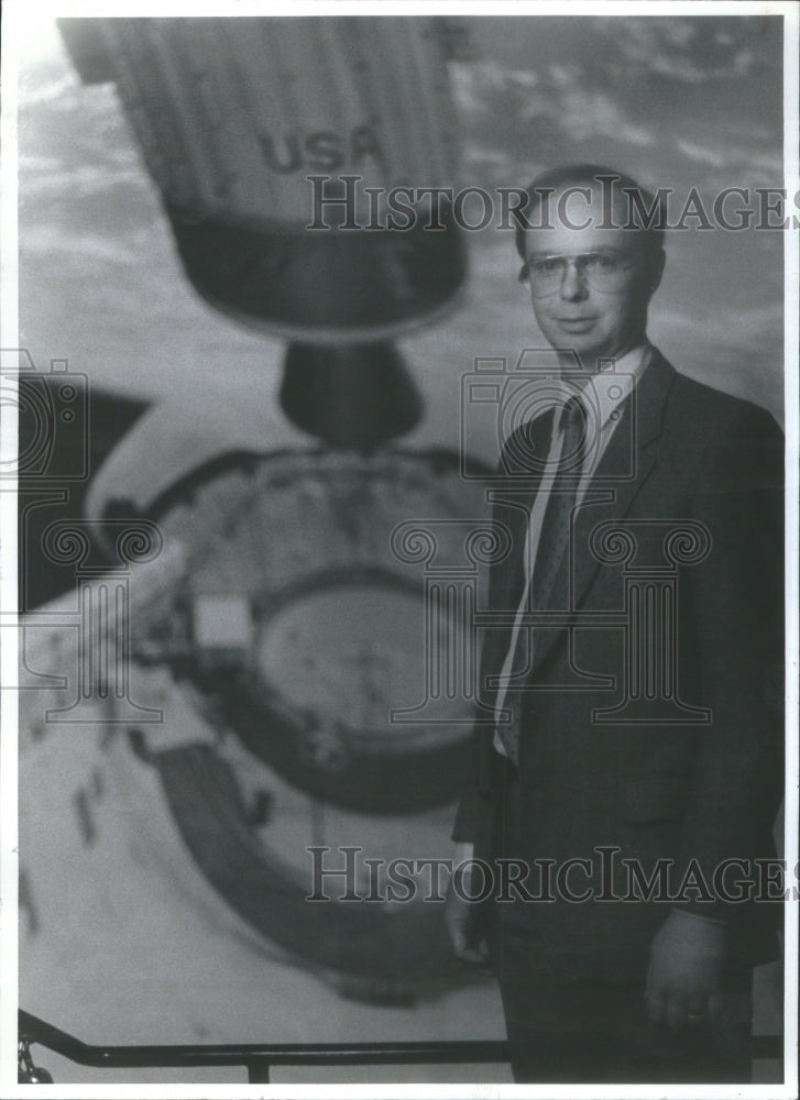 1991 Steve Bishop, Omnimax Theater Director - Historic Images