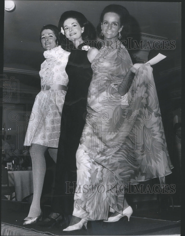 1968 Arden Shore Bisioulis Crown Fitzgerald Models Fashion Show-Historic Images