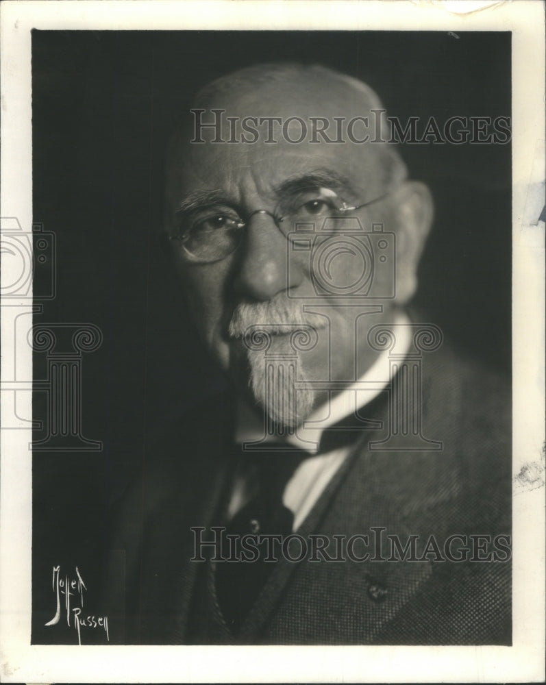 1933 John Badenoch Moffett Russell-Historic Images