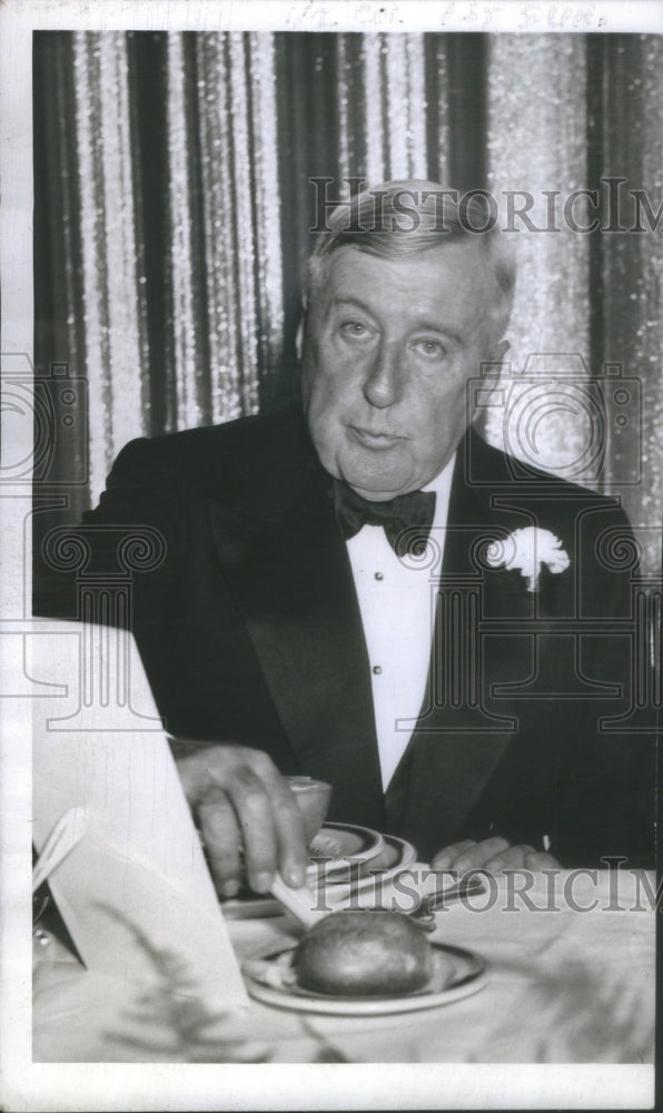 1941 Press Photo Edward Beck assistant Editor chief Chicago Tribune- RSA61547 - Historic Images