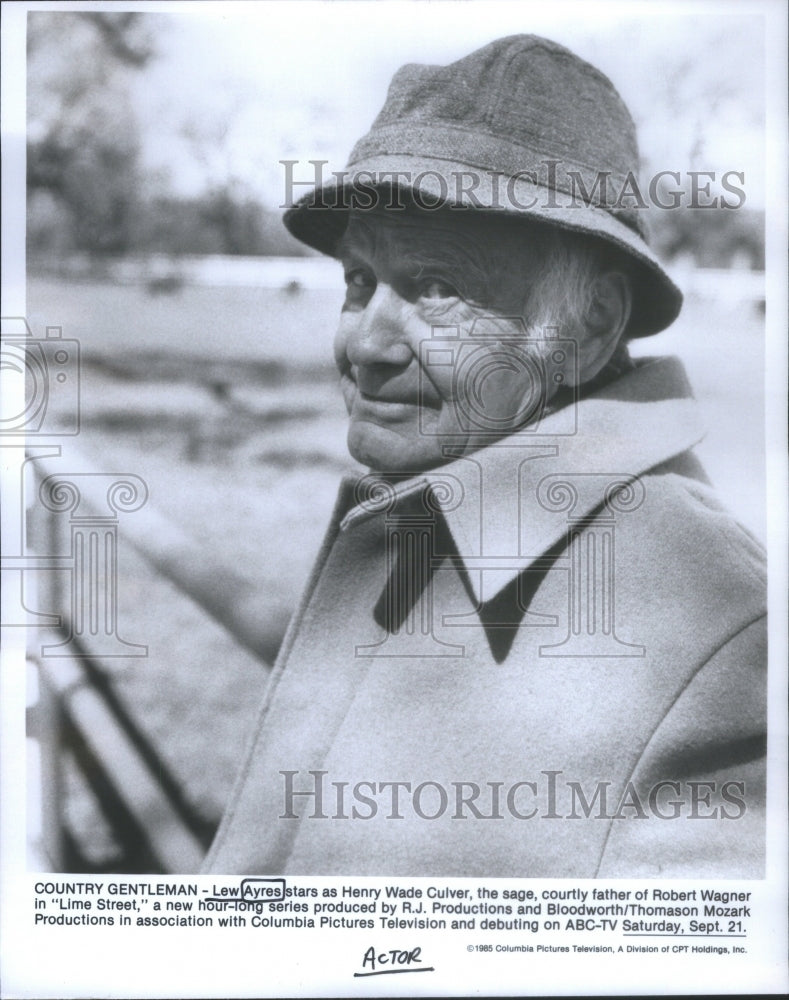 Press Photo Lew Ayress Henry wade Culver Robert Wagner Lime Street Bloodworth - Historic Images