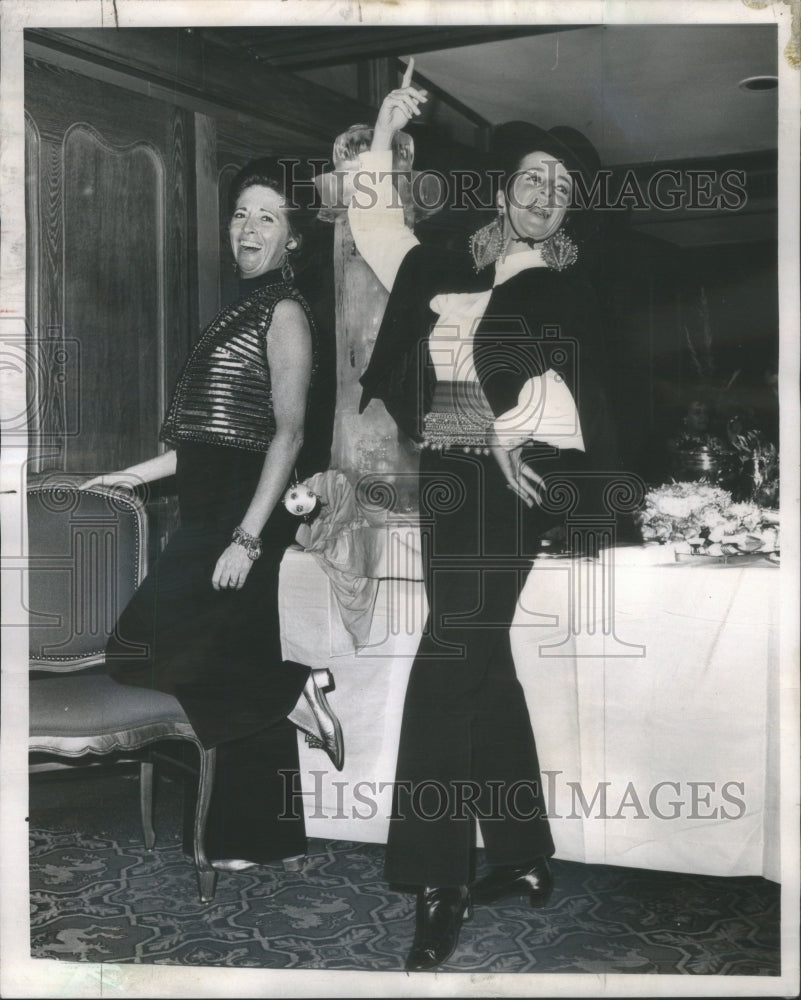 1969 James F Ashenden James M Fitzgerald Blithe Spirits Lighthouse - Historic Images