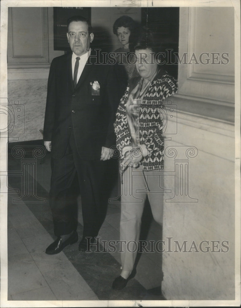 1963 Press Photo Pat Atkins Vice queen US Commissioner office.- RSA62573- Historic Images