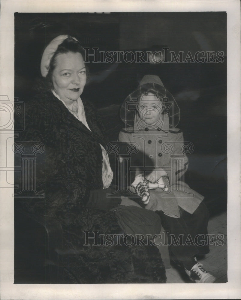 1949, Girl is Theresa King Daughter of Eileen King- RSA62781 - Historic Images