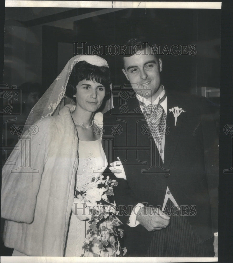 1964 Press Photo Mr. and Mrs. Colin Cambell Johnson  Lake Forest - Historic Images