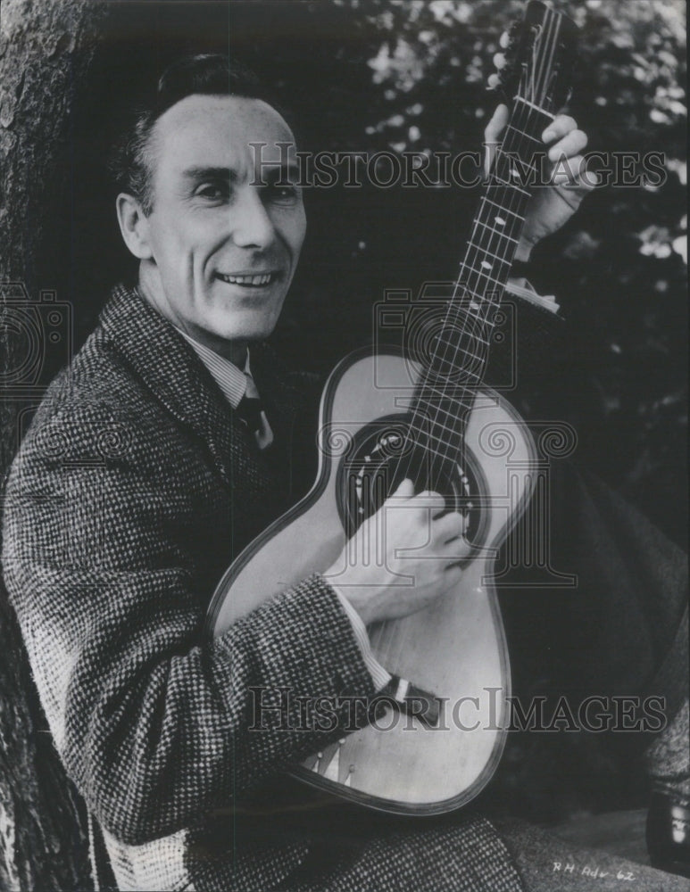 1952 Elton Hayes Guitarist Folk Singer - Historic Images