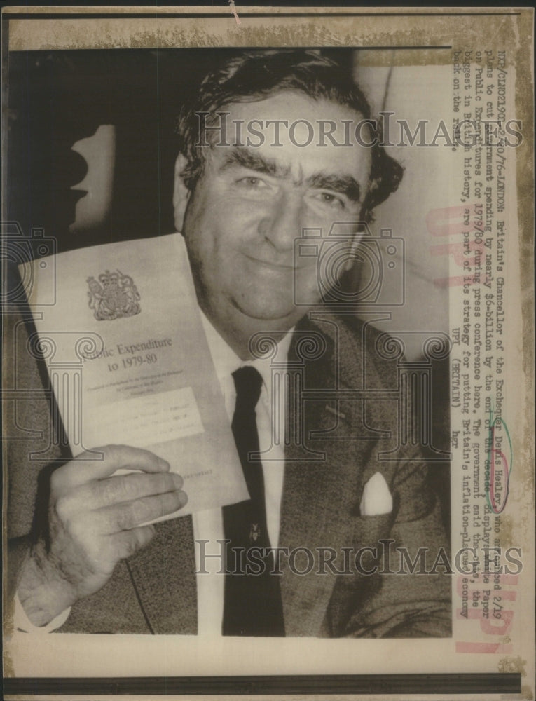 1976 Britain chancellor Exchequer Denis Healey Government decade-Historic Images