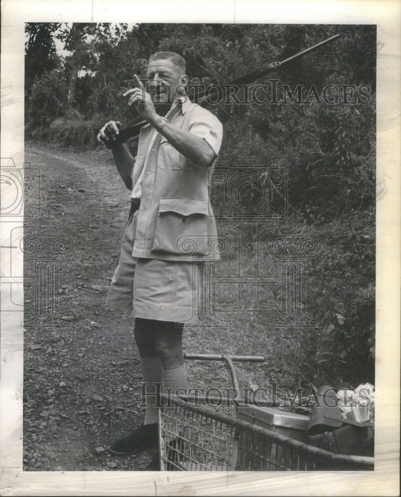1965 Eric Hayes Newington treetops Kenya - Historic Images