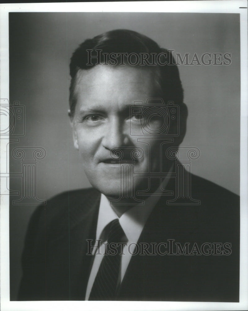 1982 Press Photo Carl Graf President CEO W.R. Grace Co. - Historic Images