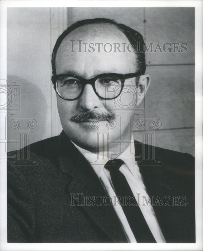 1972 Press Photo Edmund Hartmann Writer Movie Producer- RSA65001 - Historic Images