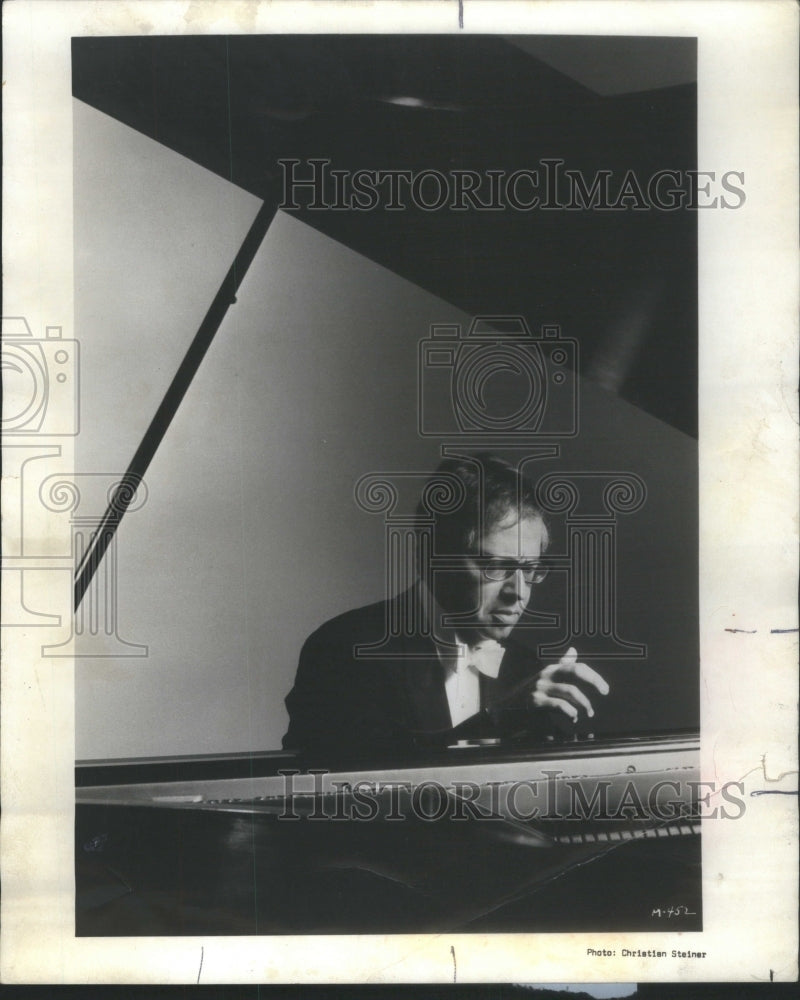 1975 Gary Graffman American Classical Pianist-Historic Images