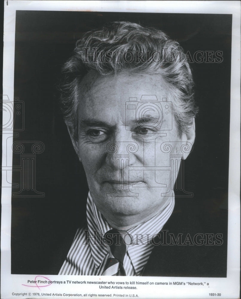 1976 Peter Finch Australian Film Actor - Historic Images