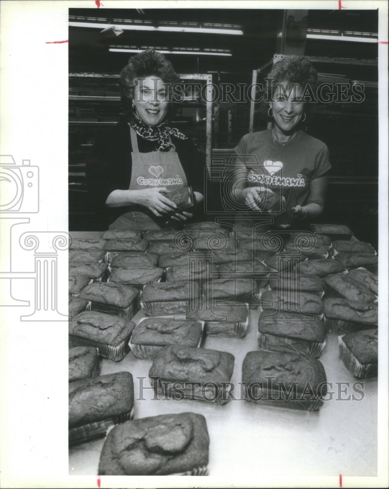 1986 Businesswoman Jeri Dry Of Cookiemania - Historic Images