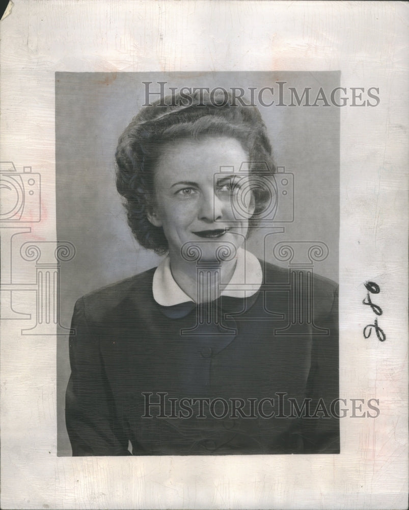 1950 Editor Isabel Dubois - Historic Images