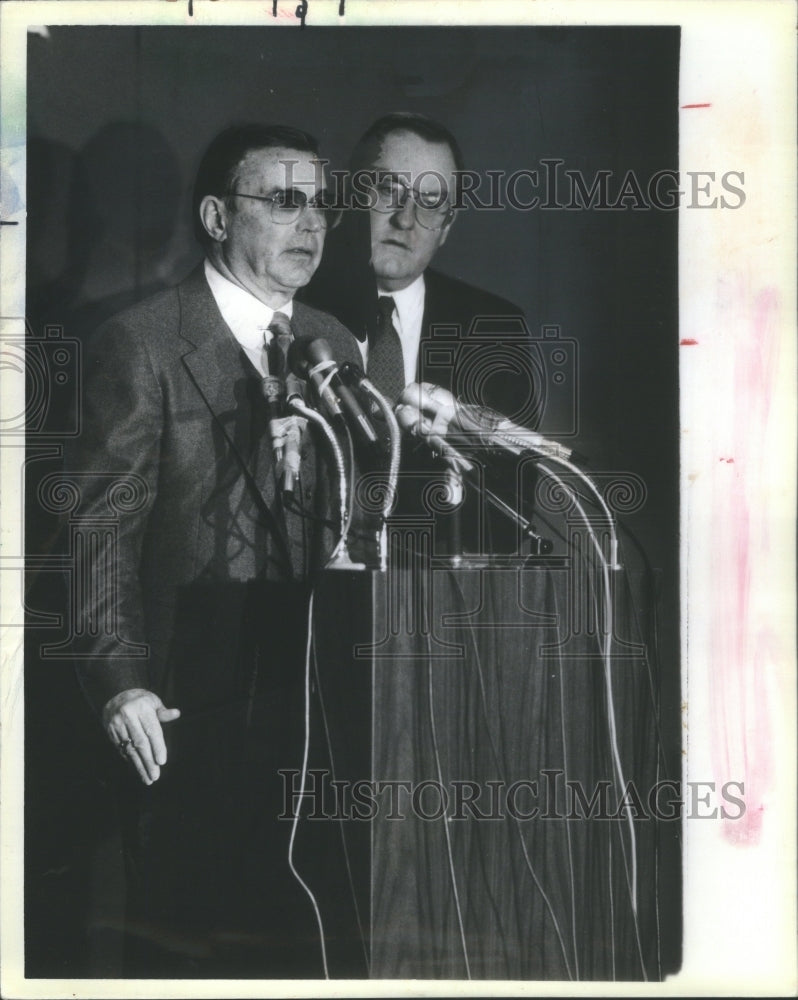 1985 Arlington Park Owner Richard L. Duchossois &amp; Governor Thompson - Historic Images