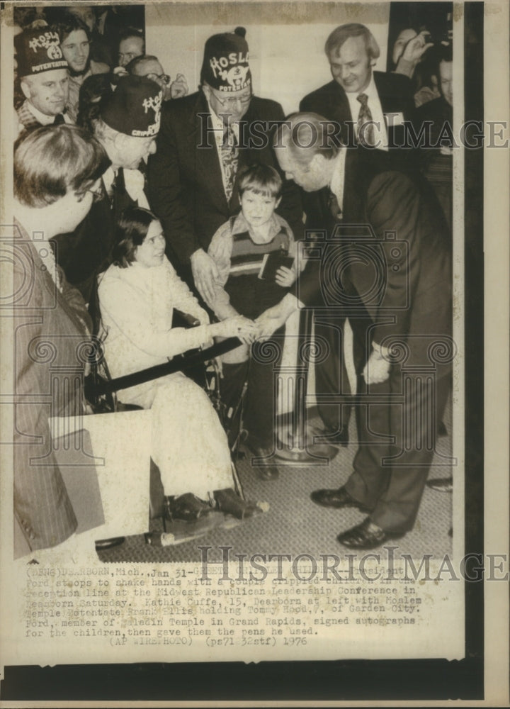 1976 President Ford Couple Midwest Republican Leadership Conference - Historic Images