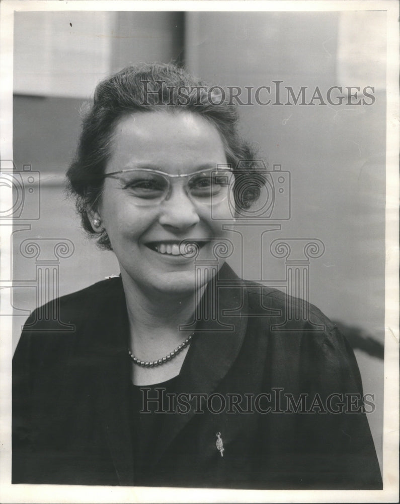 1965 Mrs. Emilie Lepthein principal Wieker Park School. - Historic Images