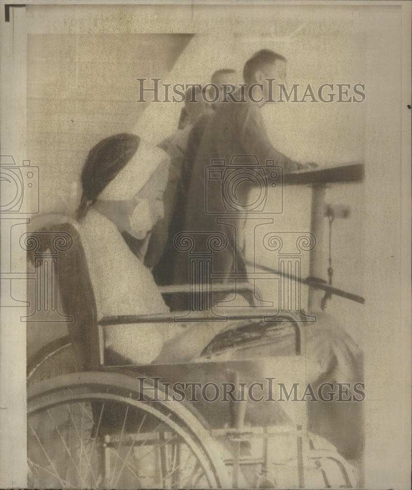 1967 Catherine Leroy in wheelchair - Historic Images