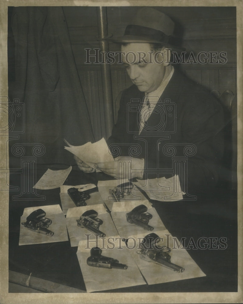 1948 Detective Jack Lerner Checked Guns Picked Up In Mickey's Tavern-Historic Images