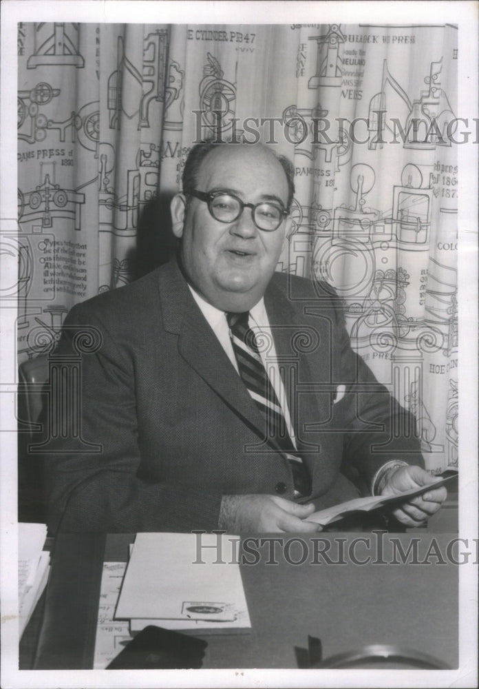 1958 Leo Lerner editor and publisher and civic leader. - Historic Images