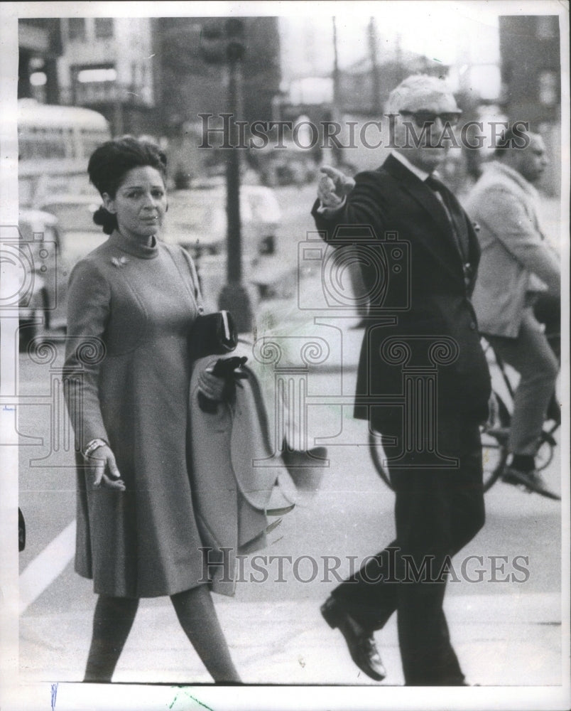 1970 Press Photo Mrs. Carol Levy, Attorney Brad Eden, Pat Hoy Trial- RSA66841 - Historic Images