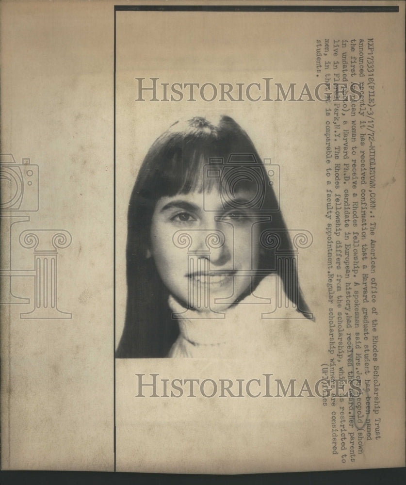 1972 Press Photo Mrs. Joan Leopold Harvard Ph.D. Receives Rhodes Scholarship - Historic Images