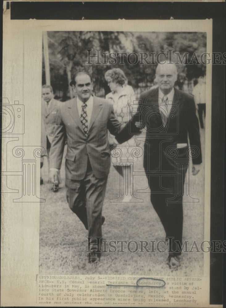  U.S. Consul General Terrance Leonhardy Alberto Crozco Mexico - Historic Images