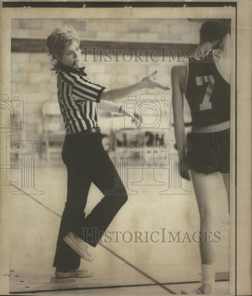 1972 Kathy Leonard basketball referee - Historic Images