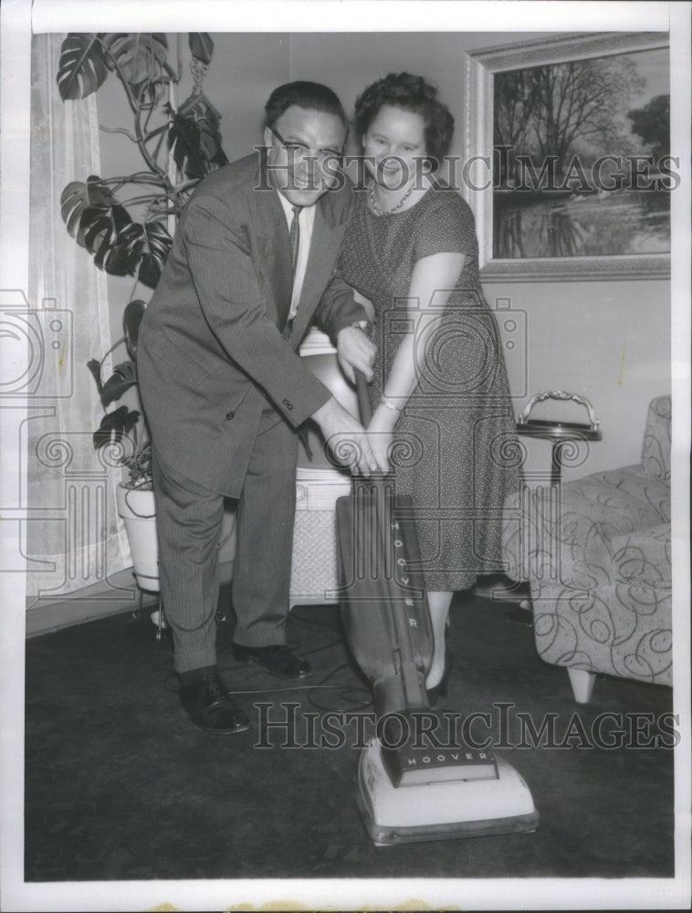 1959  Mr. and Mrs. Paulius Leonas of Chicago - Historic Images