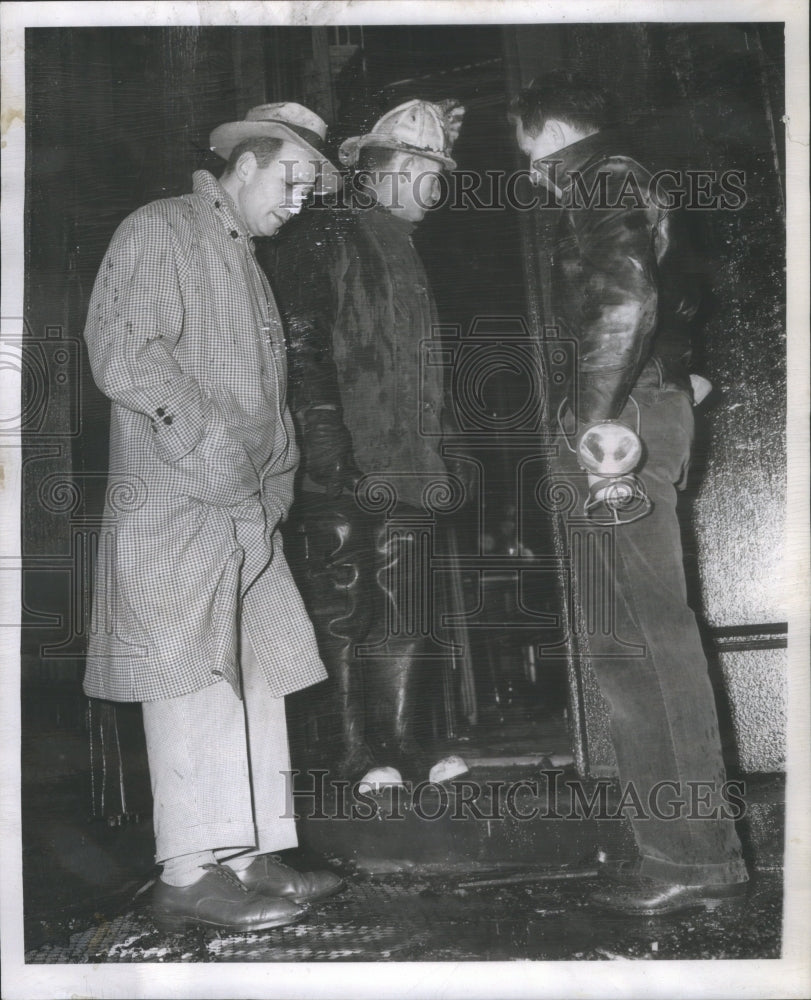 1951 Press Photo Stanley Levine LeBoeuf restaurant Dearborn- RSA68119 - Historic Images