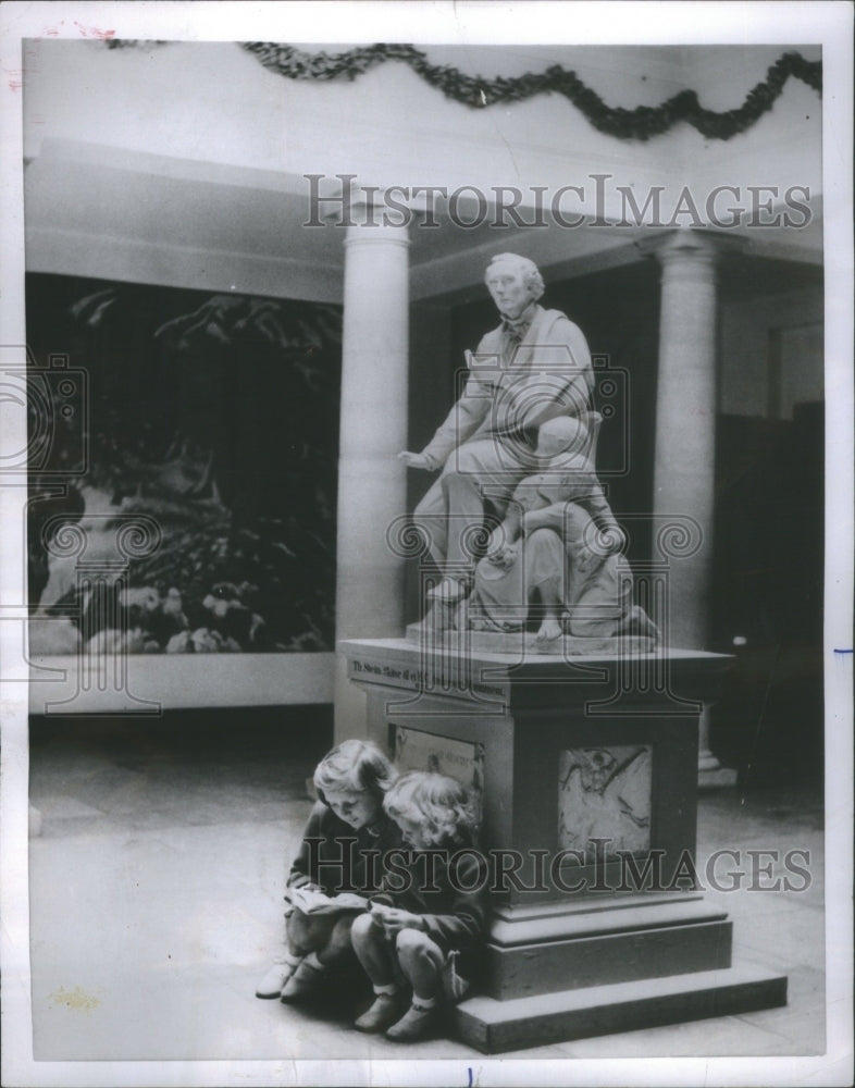 1955 Photo Statue Of Hans Christian Anderson In The Anderson Museum In Denmark-Historic Images