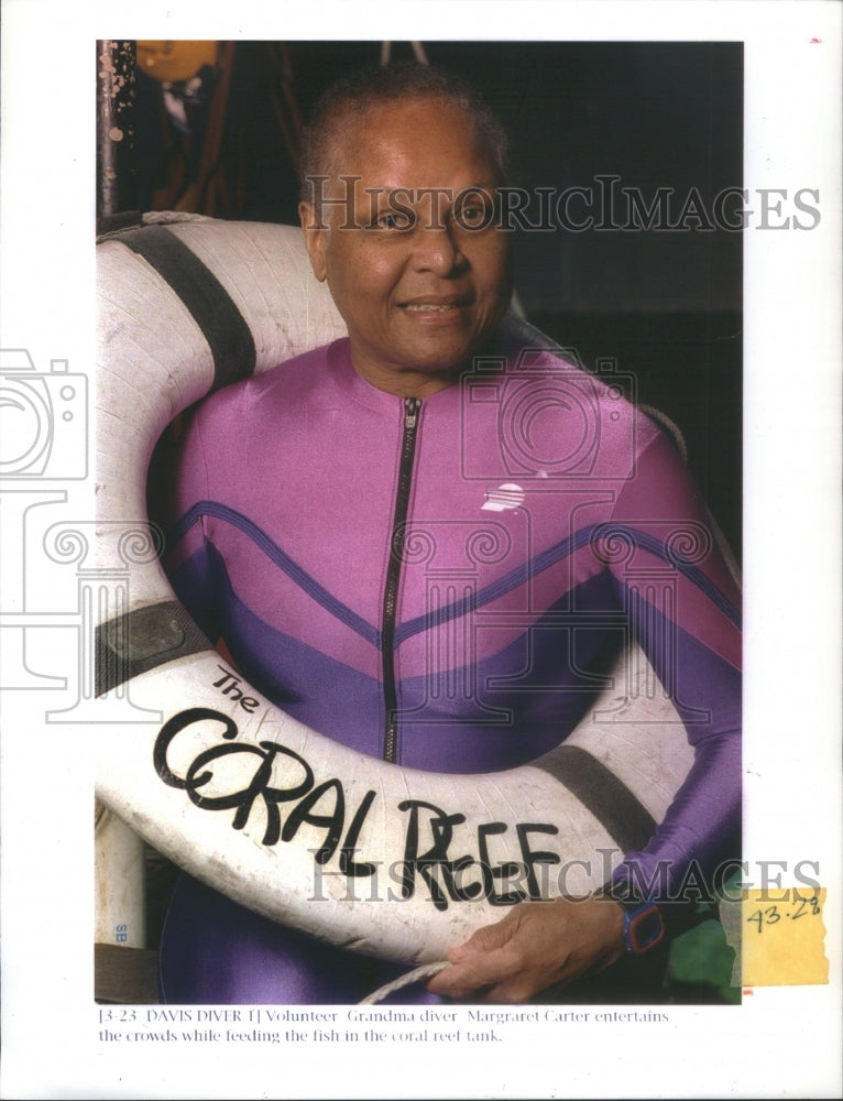 1991 Volunter Grandma Diver Margrart Carter - Historic Images