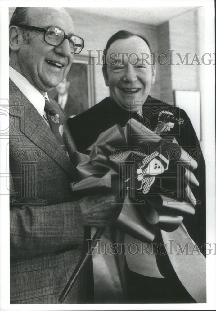 1978 Judge Saul Epton & Judge Thomas R Casey Jr On St. Patrick's Da - Historic Images