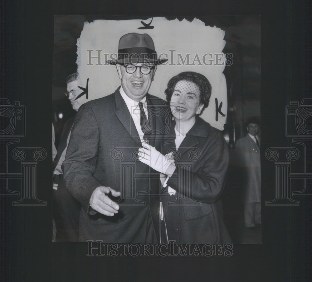 1961 Frank Carey pat city hall morning civil service trial - Historic Images
