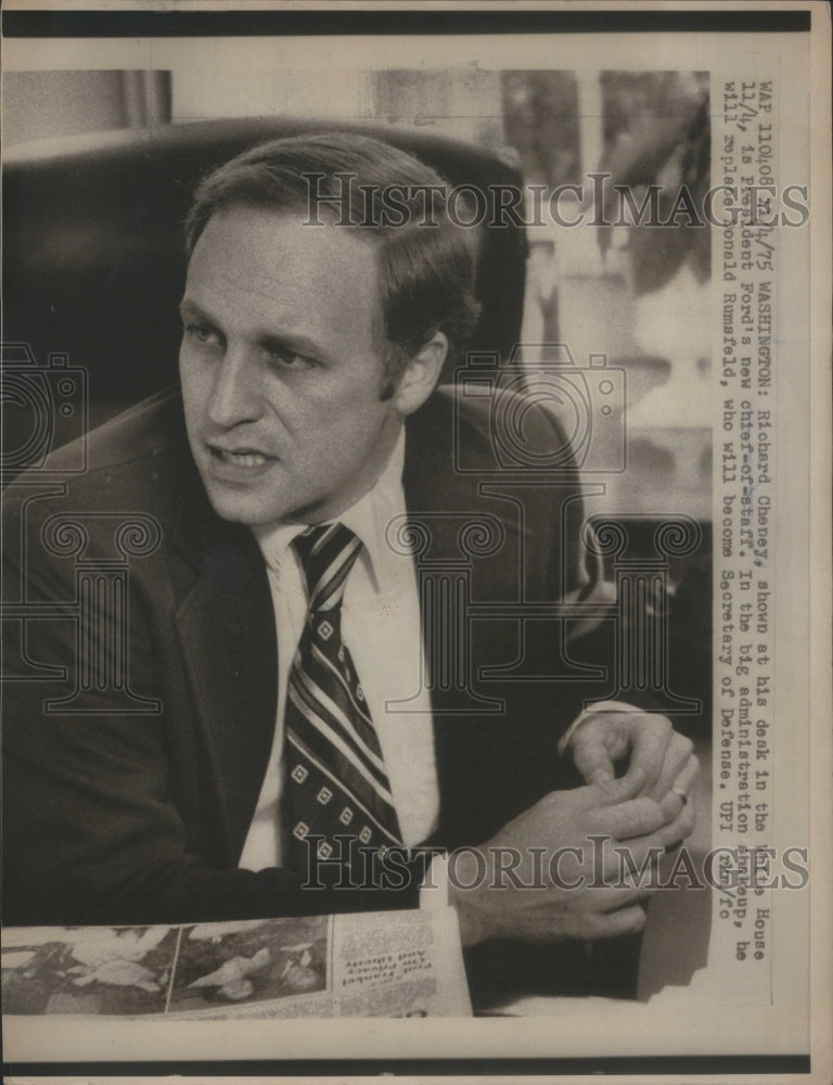 1975 Richard Cheney at desk in White House New Chief of Staff - Historic Images