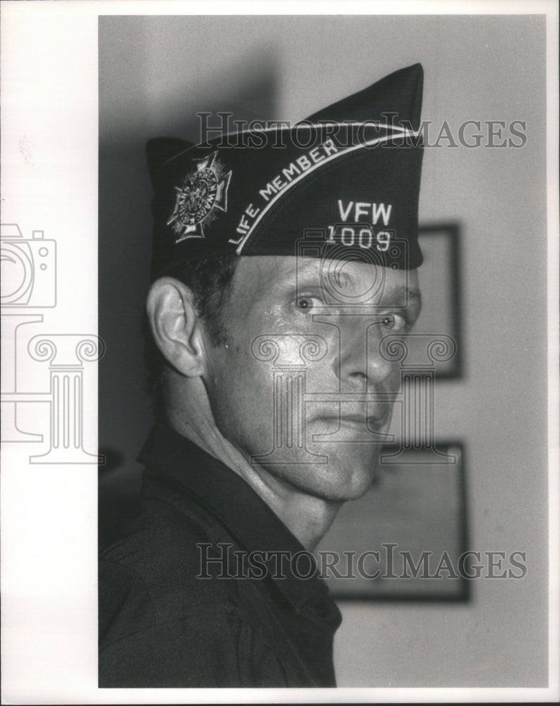 1988 Bob Cherney Professor &amp; Veterans of Foreign Wars - Historic Images