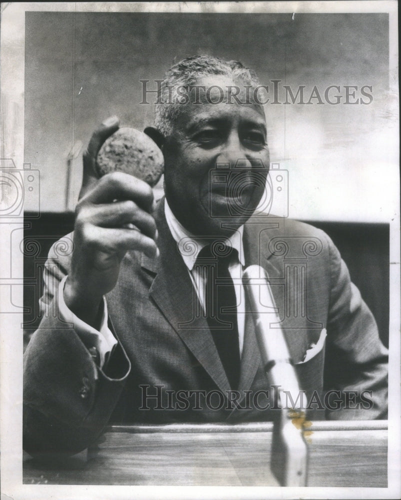 1967 Press Photo Dr. Deton Brooks, Chicago Committee on Urban Opportunity - Historic Images