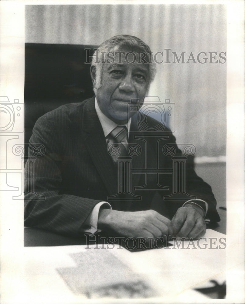 1975 Dr. Deton Brooks Commissioner Chicago Department Human Resource - Historic Images