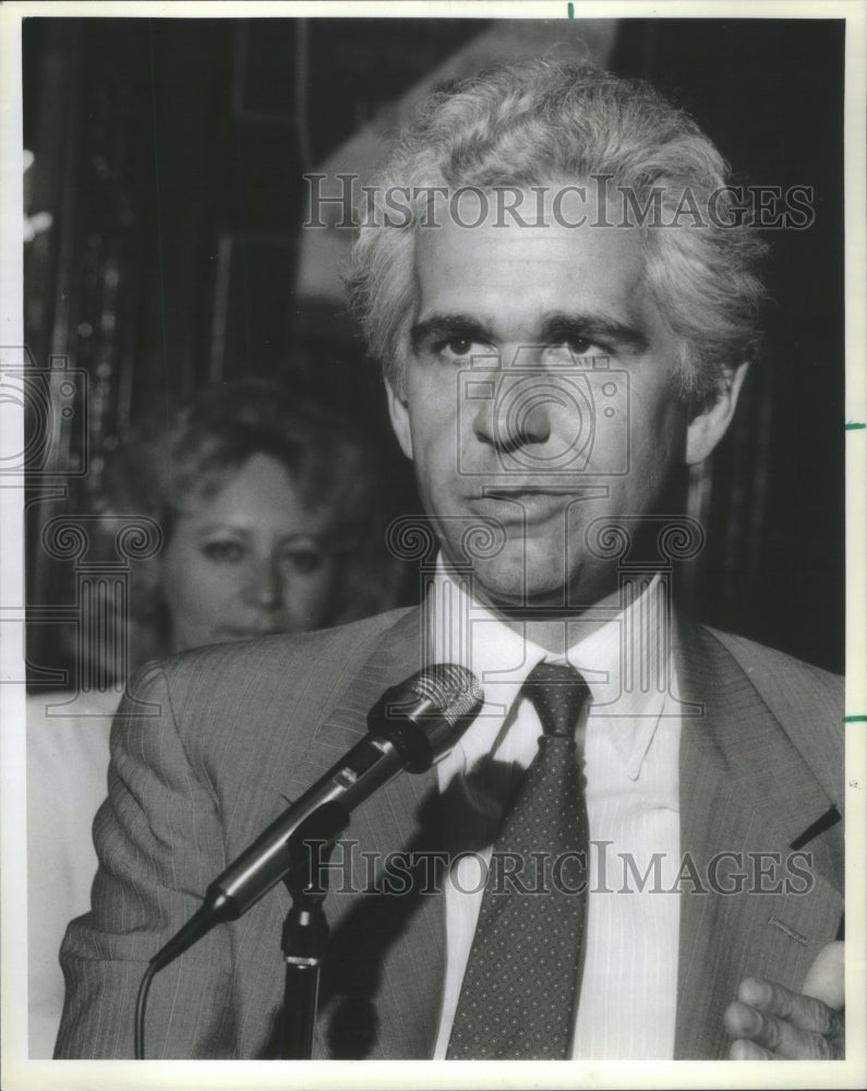 1984 Bill Applegate Party Goers WLS TV News Director Inauguration - Historic Images