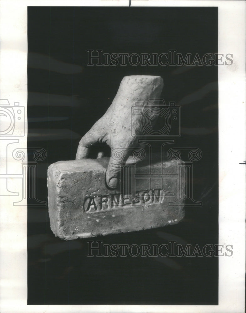 1974 Press Photo Robert Anderson Hand Brick Art- RSA70679 - Historic Images