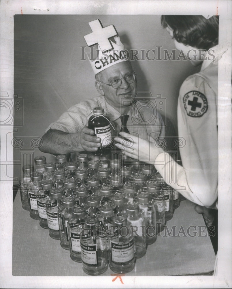 1953 Jack Aronfeld Blood Donor Chicago - Historic Images