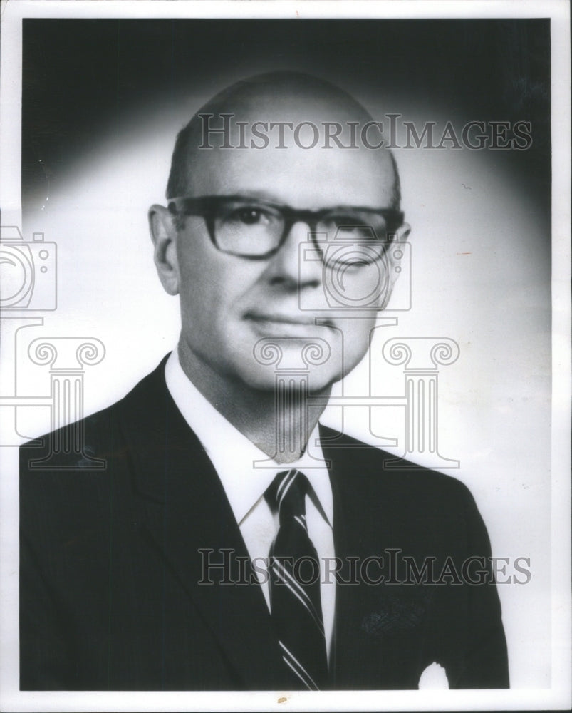 1968 Press Photo Willard Arnold Marshall Field Corporation- RSA70753 - Historic Images