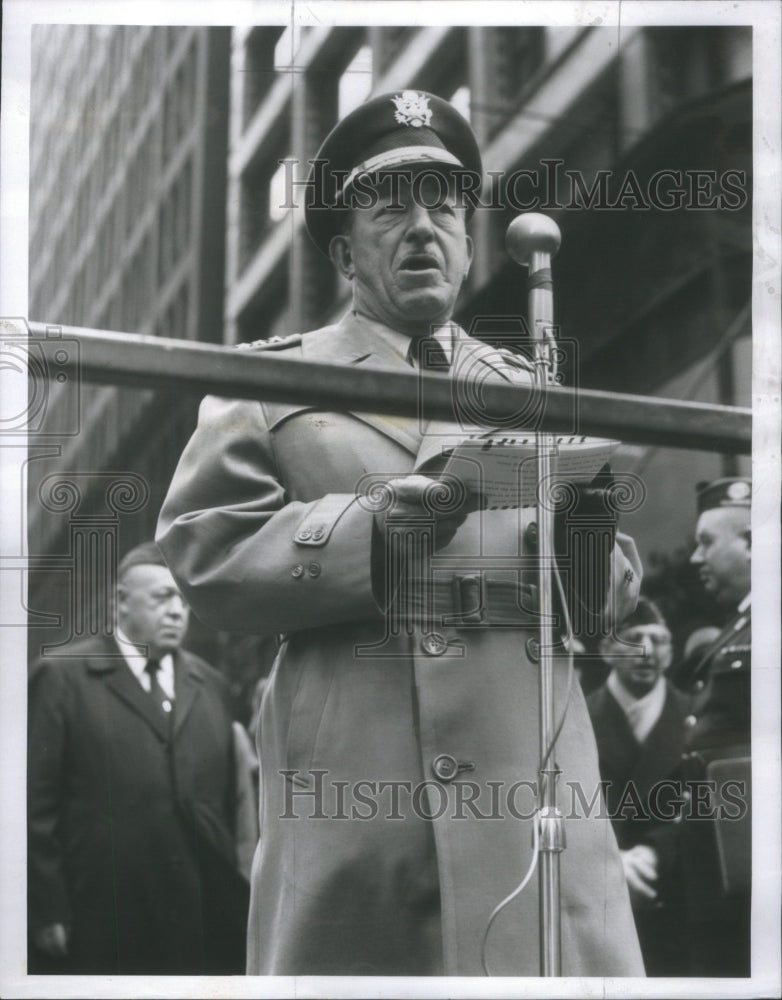 1959 Press Photo Lt. General William Arnold, Commanding General Of Fifth Army- Historic Images