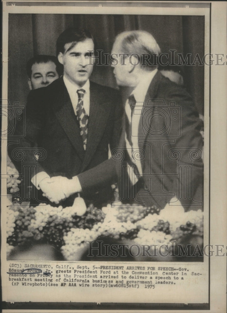 1975 Press Photo California Governor Edmund Brown Jr - Historic Images