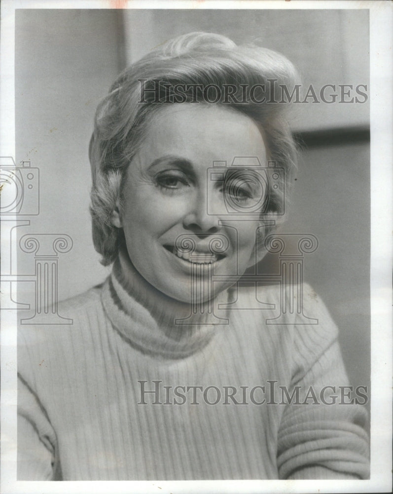 1972 Dr. Joyce Brothers (Psychologist and Writer) - Historic Images